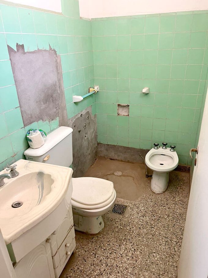 Casa a reciclar en calle Berutti 1000