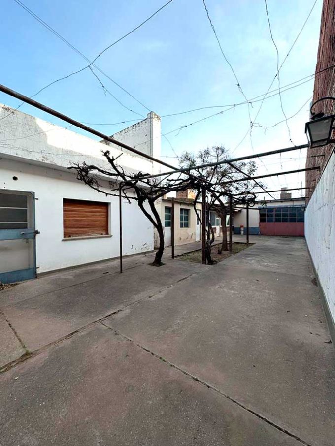Propiedad en venta en barrio Villa Mitre, vende Ferrari Propiedades