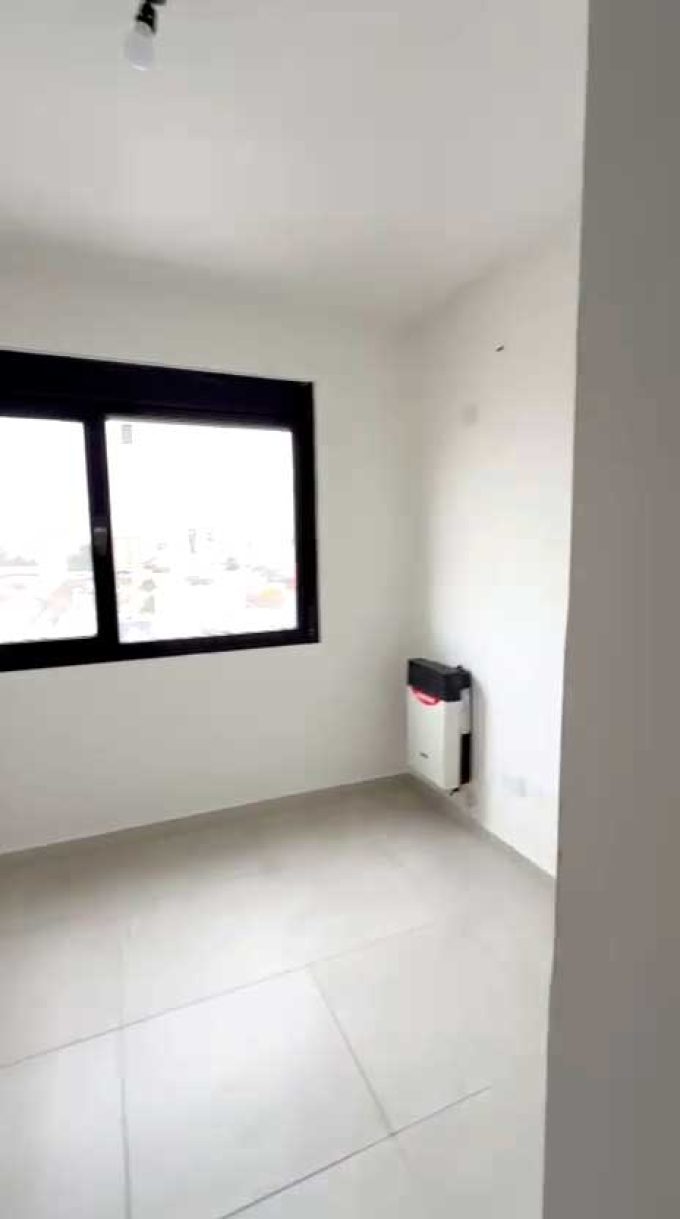 Guemes al 800 departamento de 1 d con cocherra
