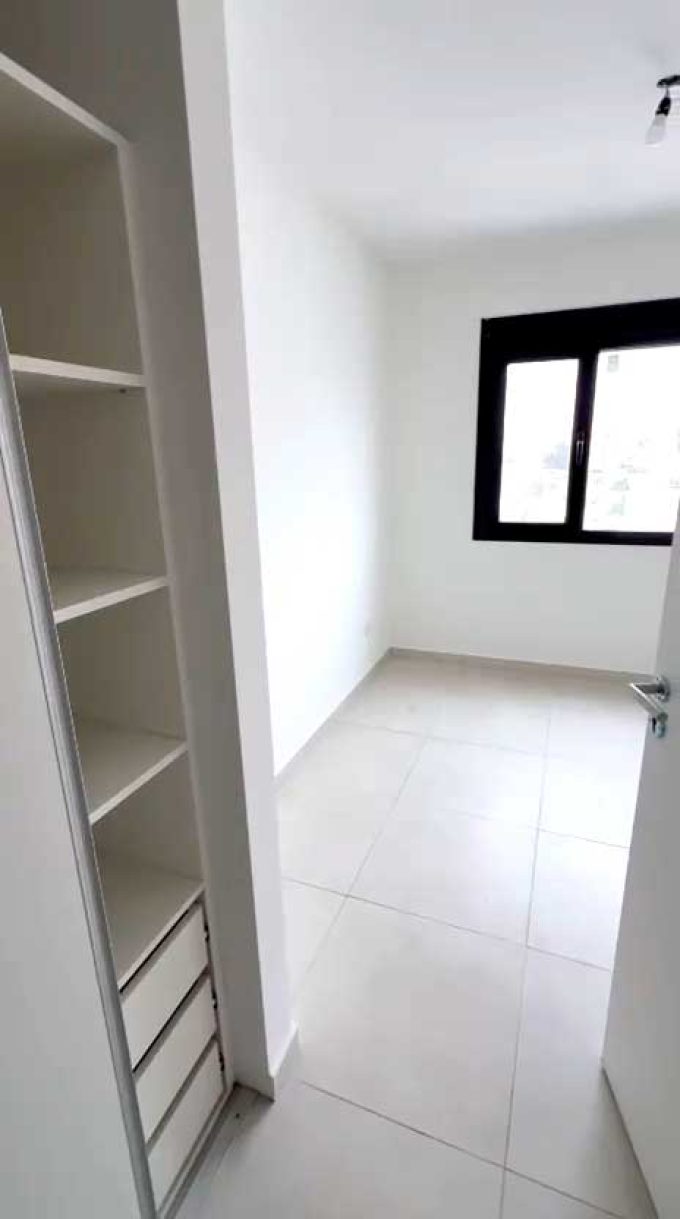 Guemes al 800 departamento de 1 d con cocherra